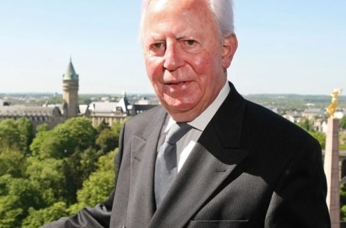 Jacques Santer Fan Mail Address