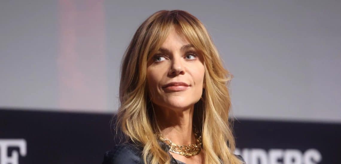 Kaitlin Olson Fan Mail Address